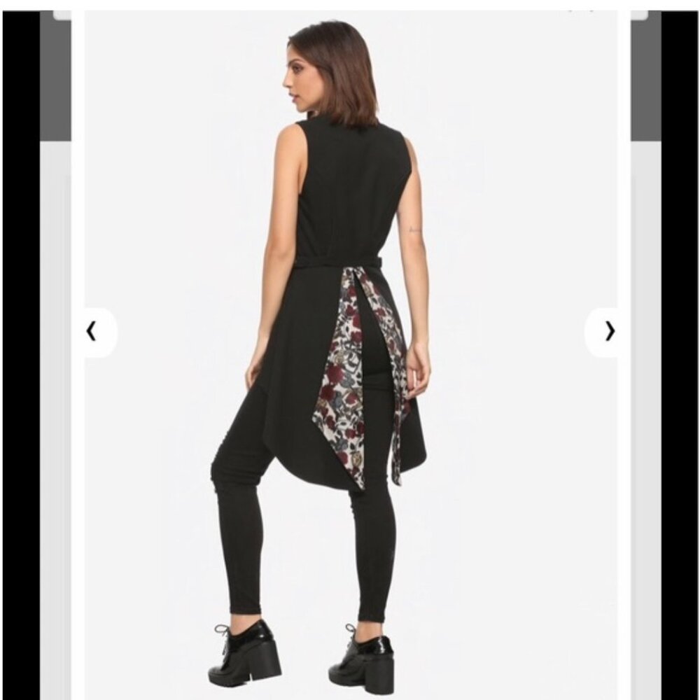 Steampunk hot topic botton Longtail vest